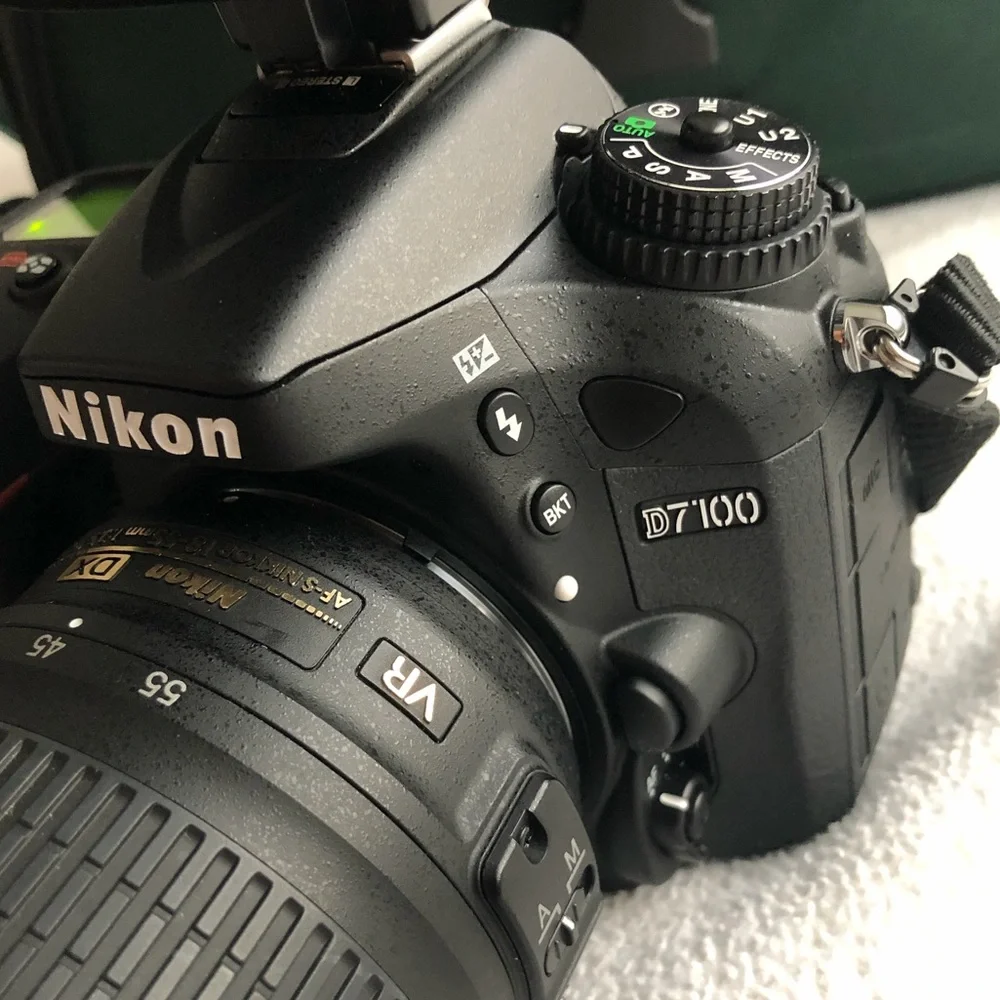 Nikon D7100 DLSR Camera, 3 lenses, carrying case, battery, charger, EUC